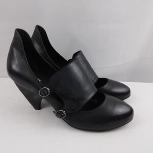 MaxStudio Beau Pump Black Leather Heels Double Buckle Strap Women's Size 8M